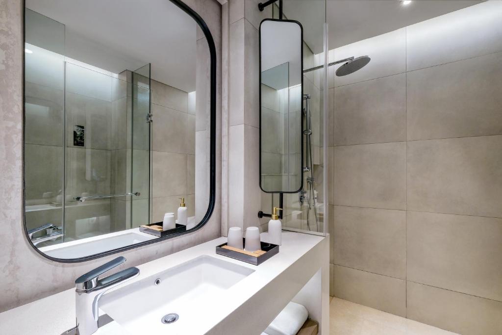 Koupelna v ubytování Mercure Tangerang Centre