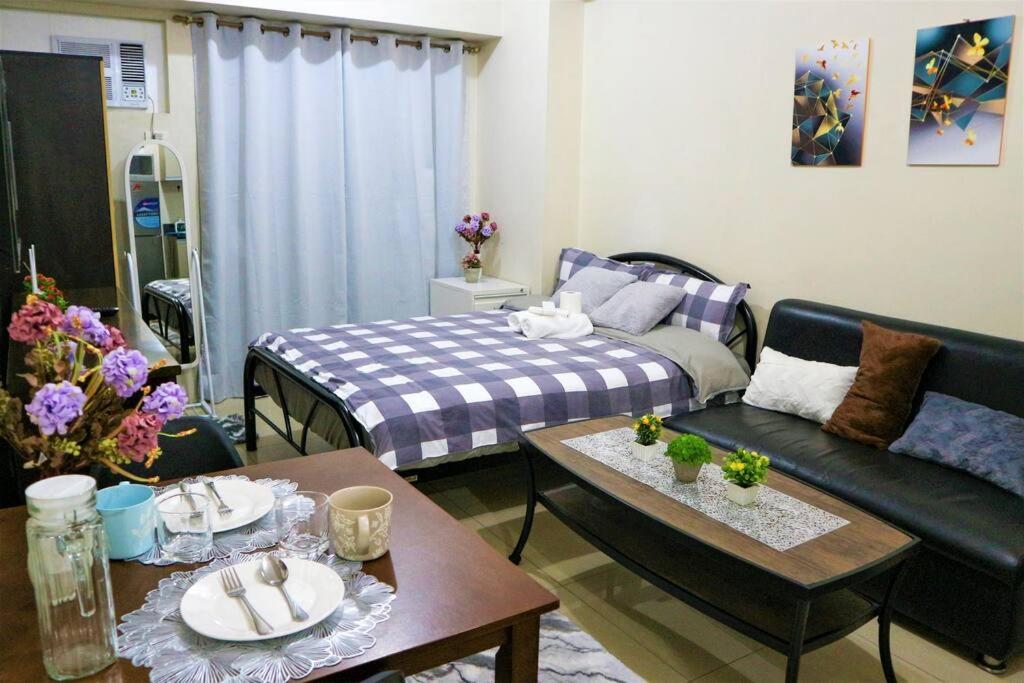 Sweet Suite – Couple’s Den w/ Comfy Queen bed