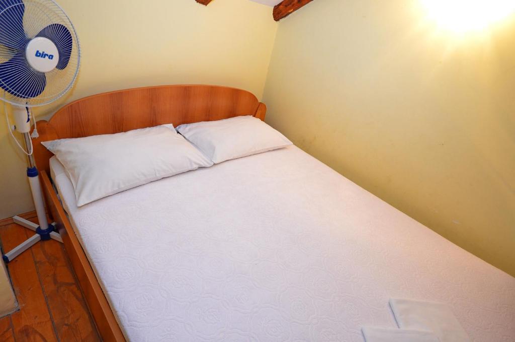 Apartments Ivetić - 8