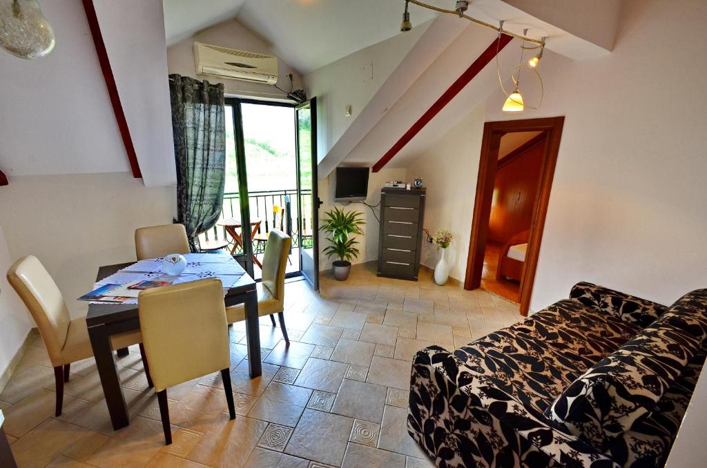 Apartments Ivetić - 18