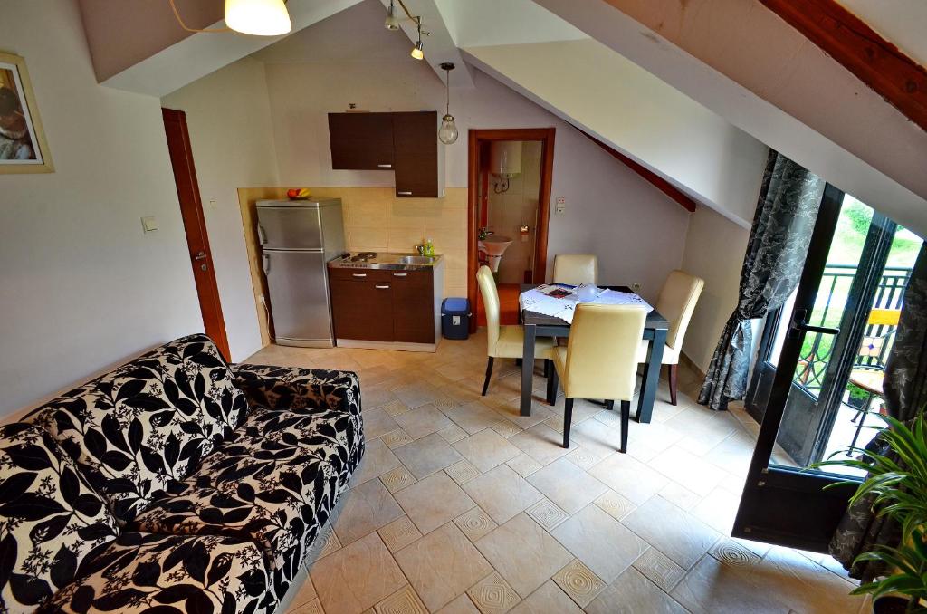 Apartments Ivetić - 19