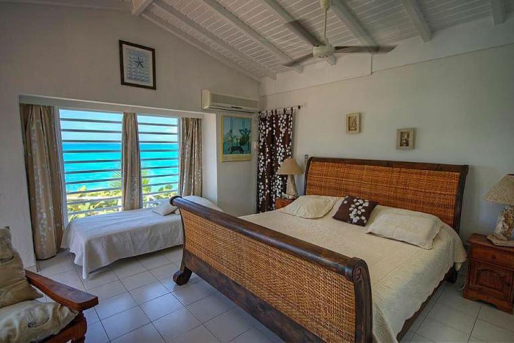 Ocean front villa, pool, private ocean snorkeling photo photo 2