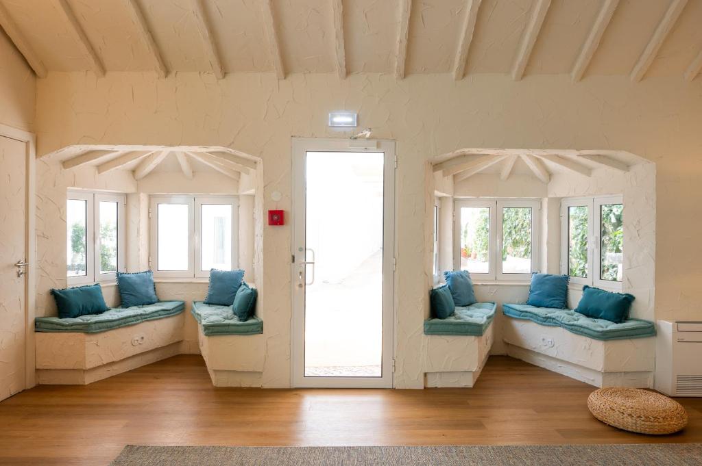 Een zitgedeelte bij Praia FLH Hotels Ericeira