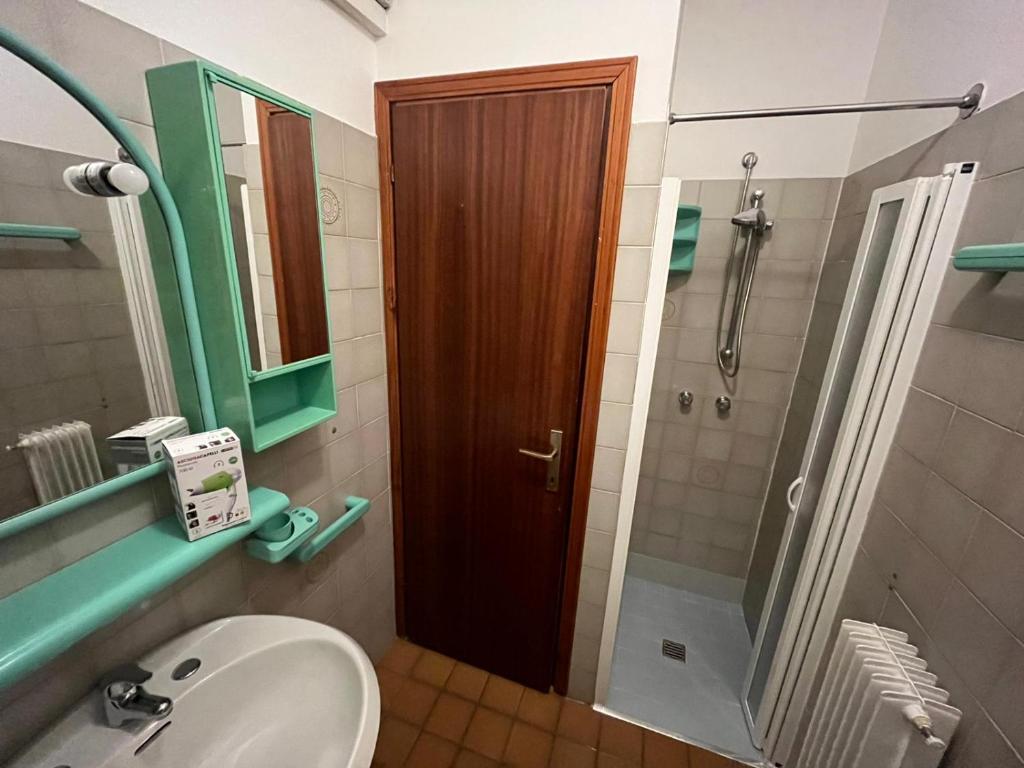 A bathroom at FLAT BIBIONE