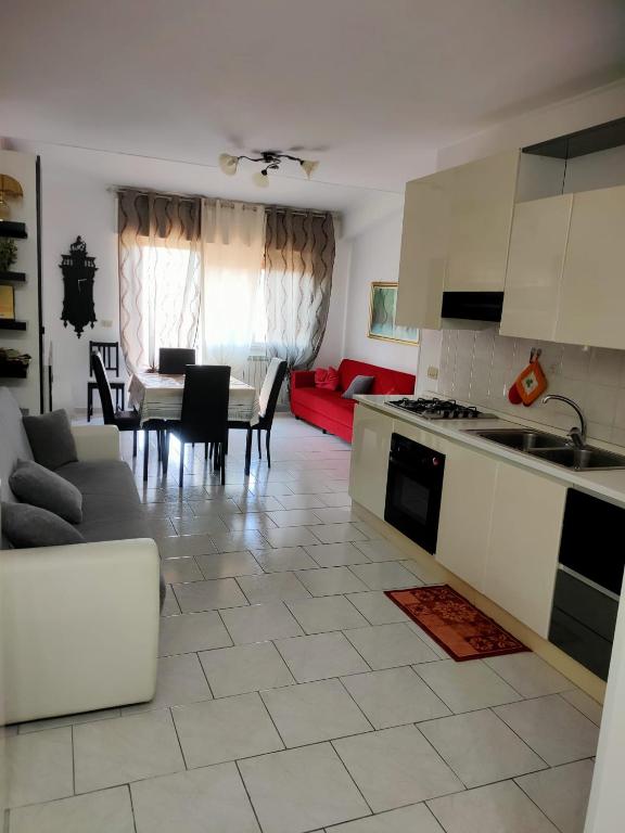 Kuchyň nebo kuchyňský kout v ubytování Nomentum House
