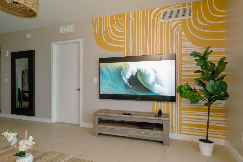 Monte Carlo Miami Beach photo