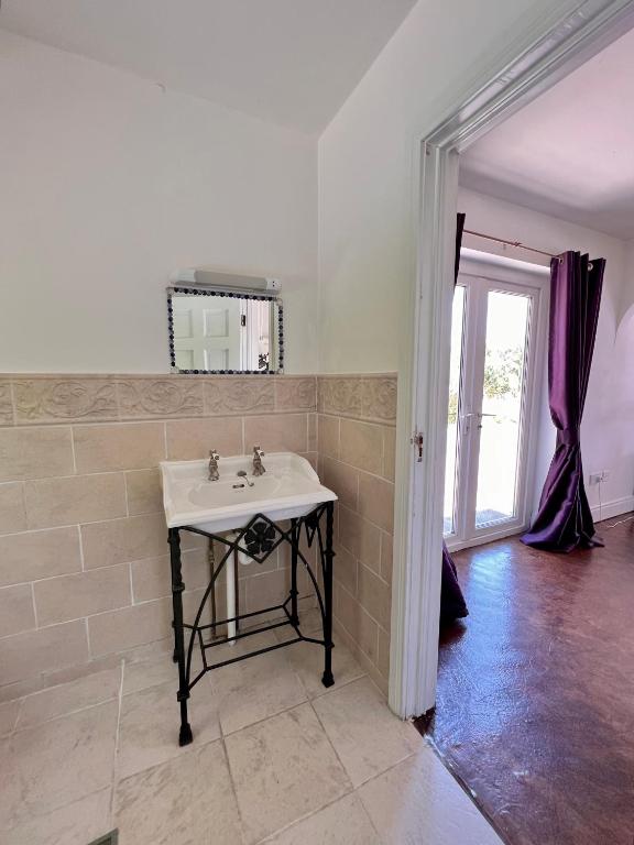 Fotografie z fotogalerie ubytování LOCH CONNELL LODGE rooms 1 2 3 4 5 v destinaci Letterkenny