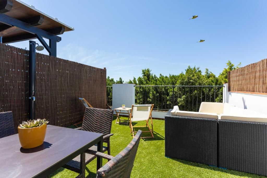 Patio nebo venkovní prostory v ubytování First line, Sea views, Verde y Mar by Mellow