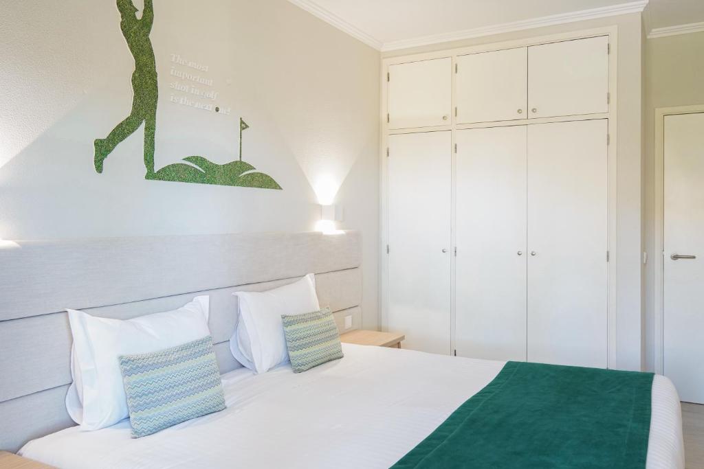 Vitors Plaza - One-Bedroom Standard Apartment