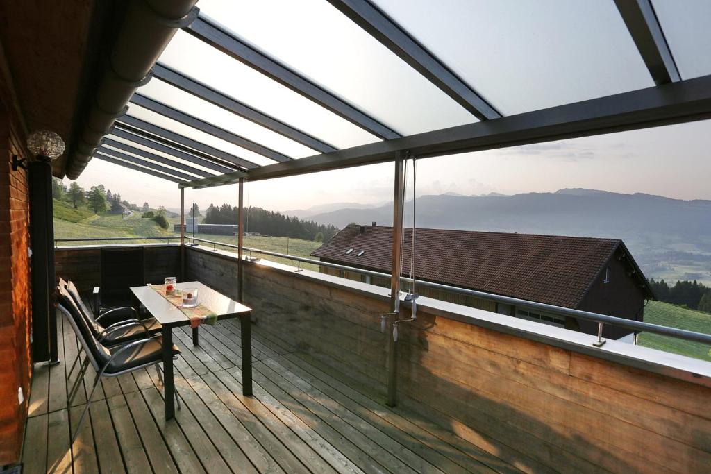 Nespecifikovaný výhled na hory nebo výhled na hory při pohledu z apartmánu