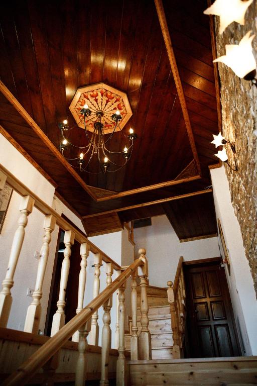 Foto dalla galleria di Hotel Sarajet 1821 a Gjirokastër