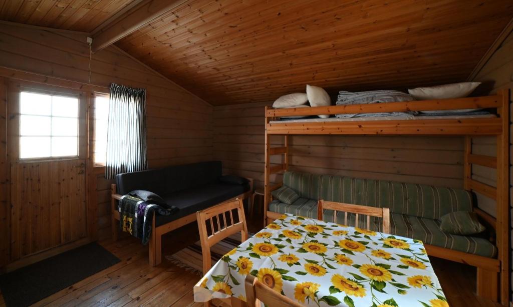 Pukinsaaren Camping - Quadruple Room