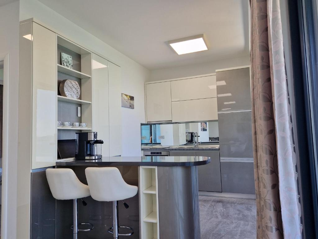 Apartments Dalmatia Infinity - Two-Bedroom Penthouse Apartment With Sea View