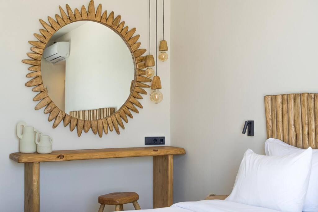 Postel nebo postele na pokoji v ubytování Lyra Sunset Suite