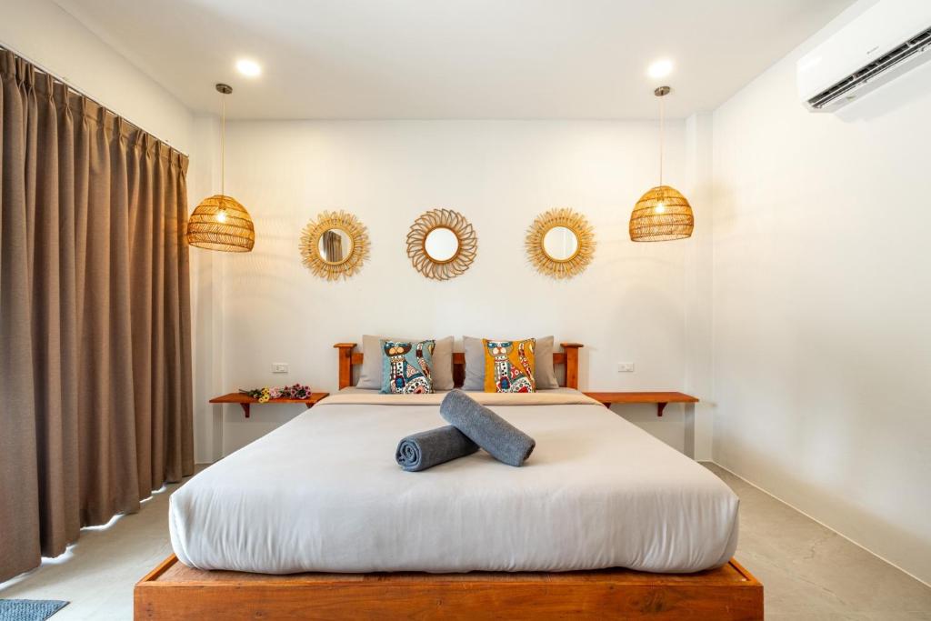 All At Sea Beach Resort - 3