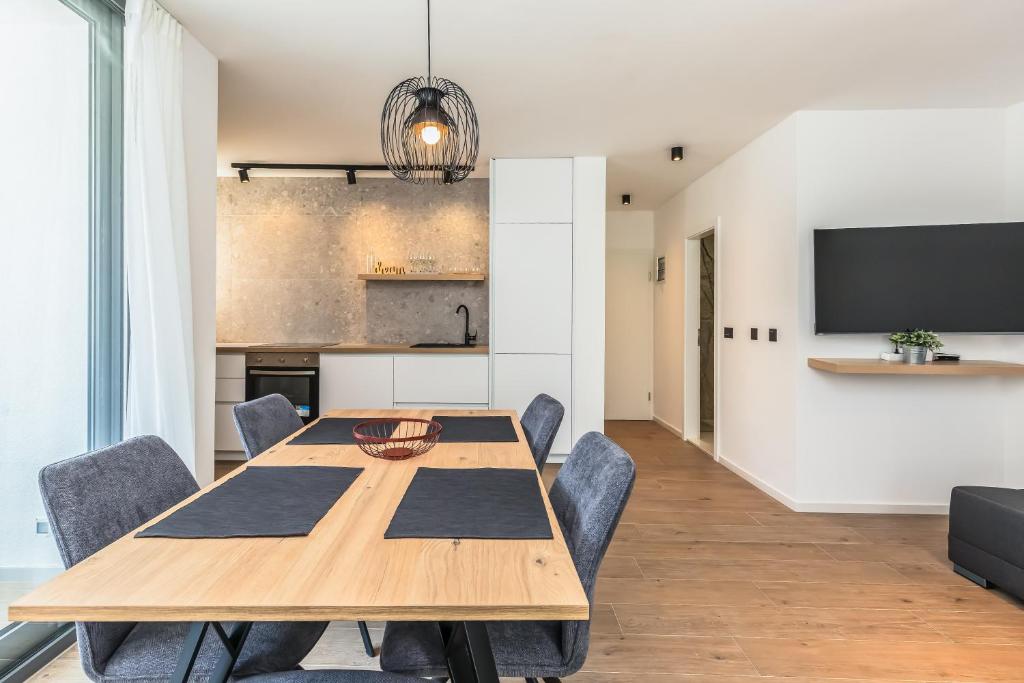 Vogue Apartments