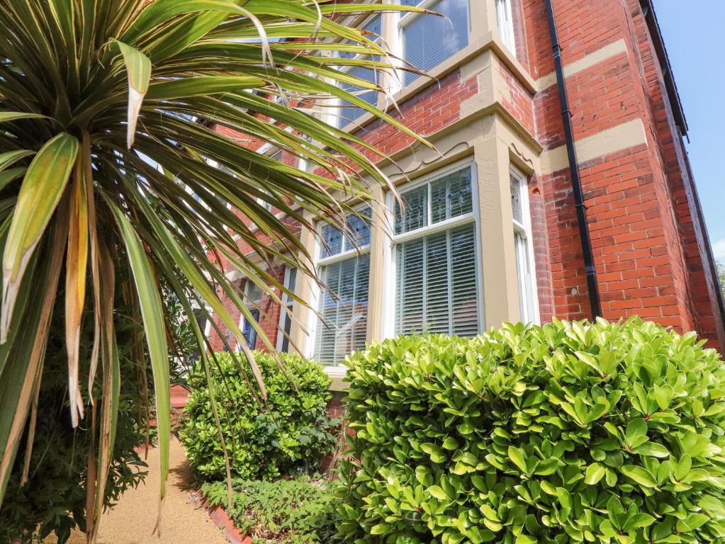 Orchard Lodge, Lytham St Annes (updated prices 2024)