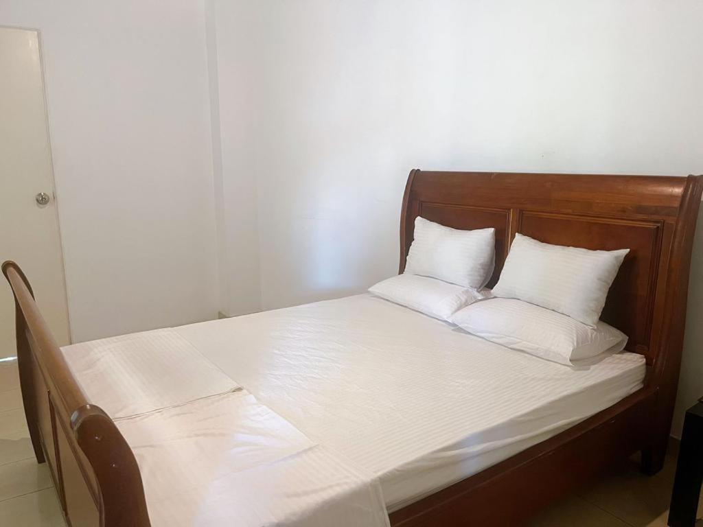 Olu Colombo Villa - Deluxe King Room