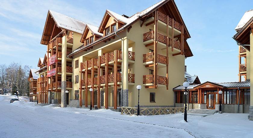 Budova, v ktorej sa apartmán nachádza