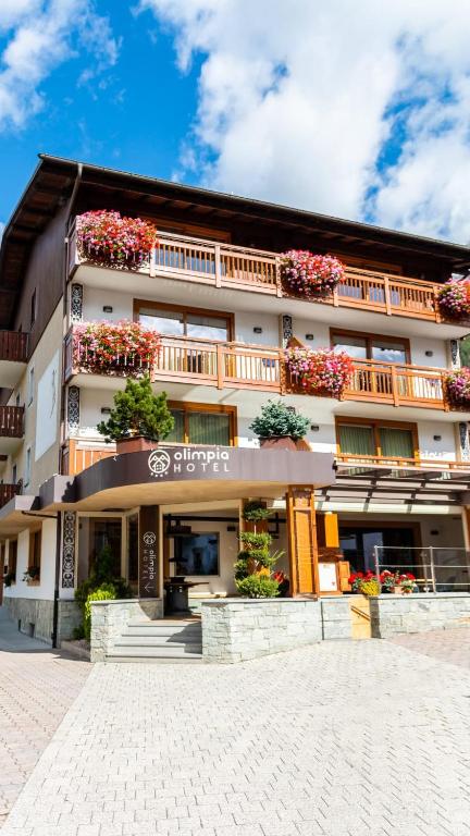 Budova, kde se hotel nachází