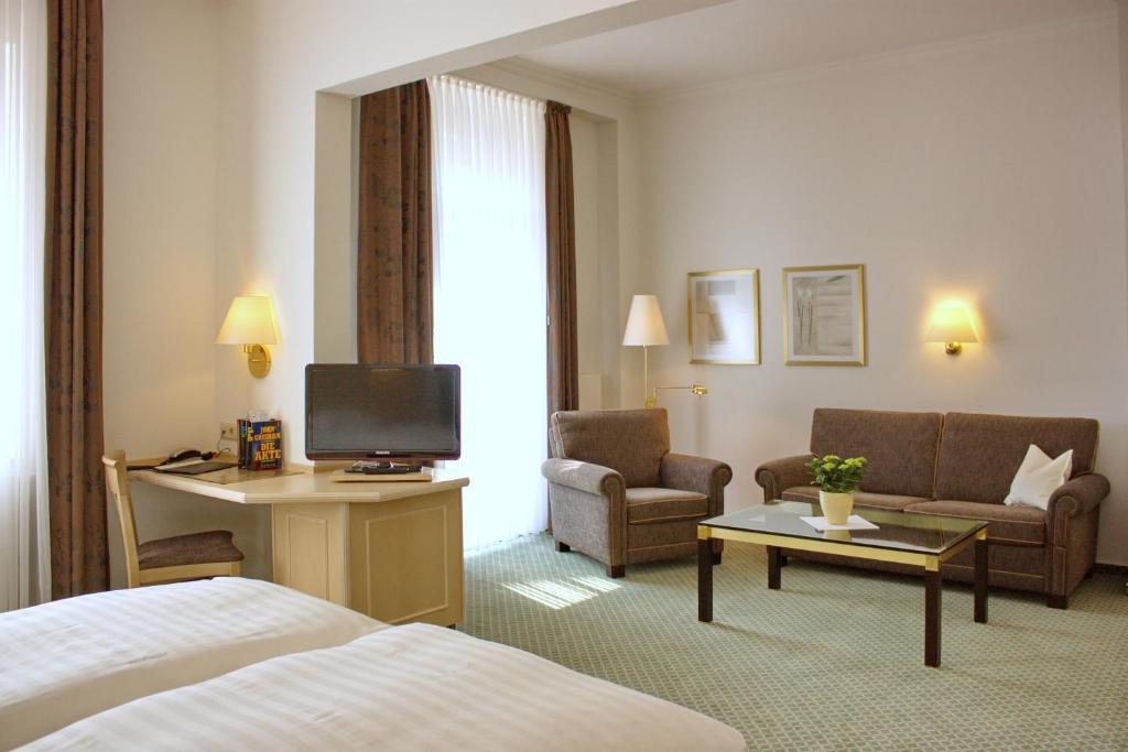 TV a/nebo společenská místnost v ubytování Hotel Westfalenhof