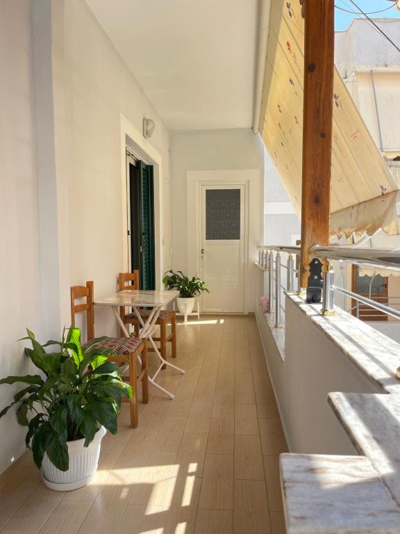 Seaside Escape Apartment - Image 6