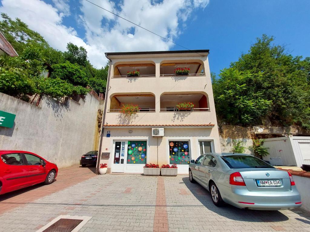 Budova, kde se apartmán nachází