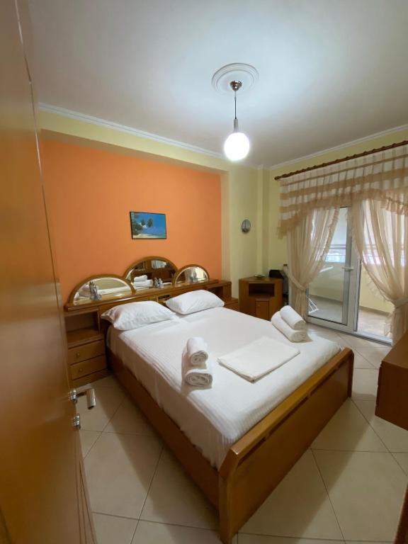 Christos Apartment 17 - Image 2