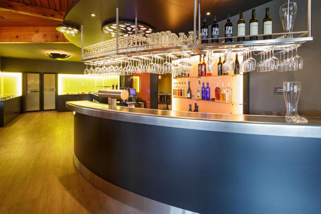 Lounge nebo bar v ubytování Hotel & Restaurant Chärnsmatt