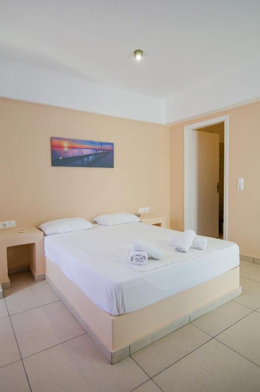 Sunshine Studios - 16