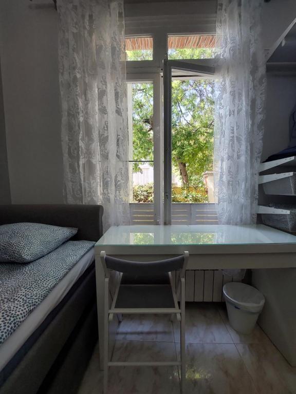 N1 Casa de Madrid - greenpeace line - Resim 14