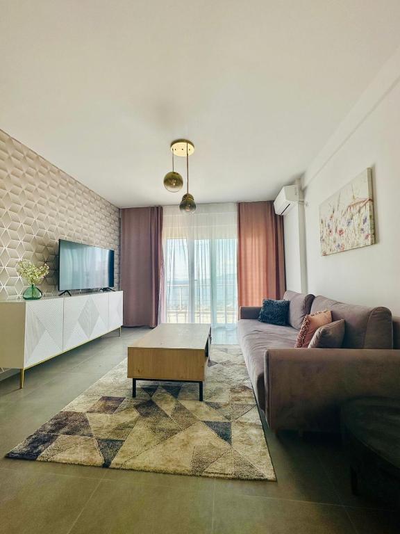 Saranda Exclusive Apartment 3 - Image 3