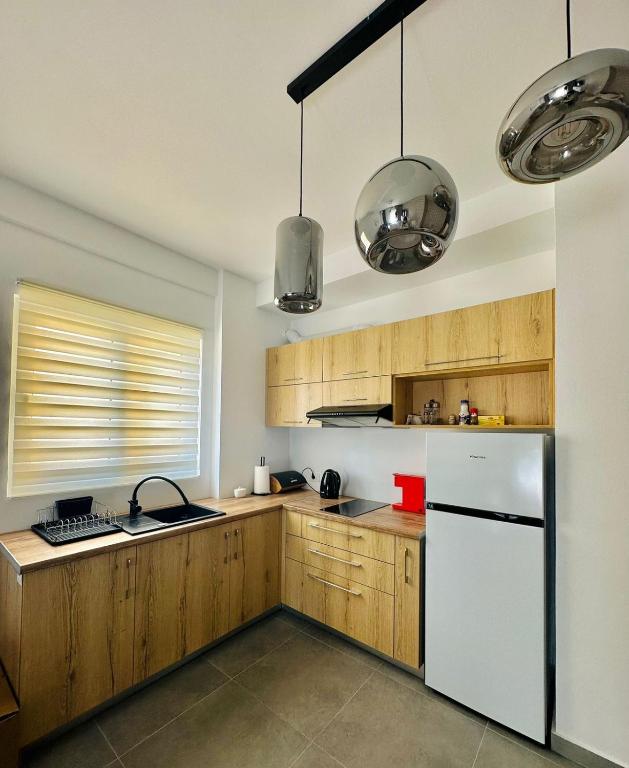 Saranda Exclusive Apartment 3 - Image 9