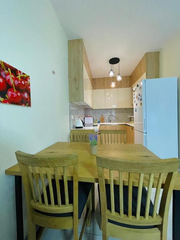 Bleu Saranda Apartment - Imazhi 3