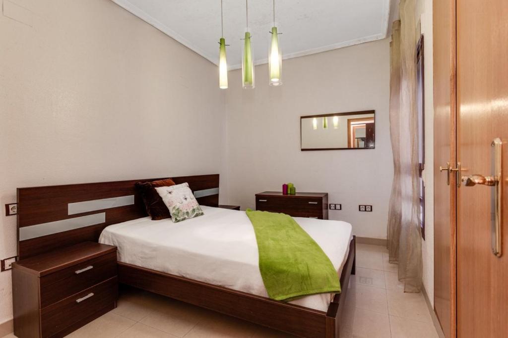 Nice Apartment With Terrace on the Los Locos Beach