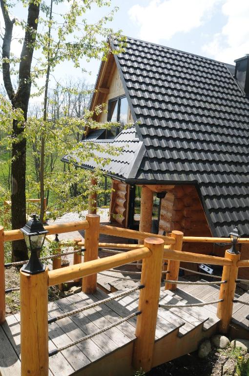 Budova, v ktorej sa horská chata nachádza