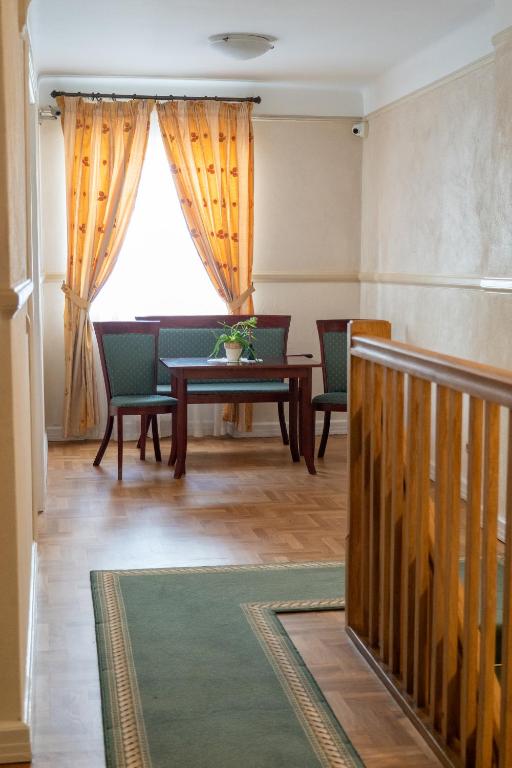 Posedenie v ubytovaní Aparthotel Karmel