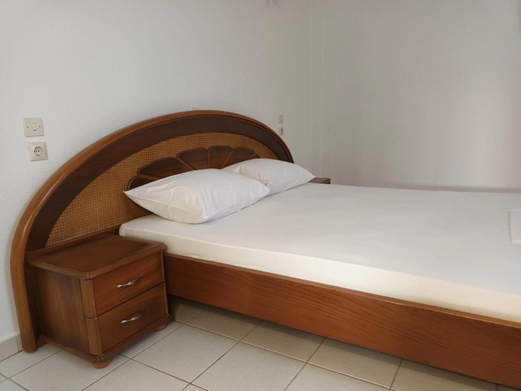 Ένα ή περισσότερα κρεβάτια σε δωμάτιο στο Sun Ray Sivota 3