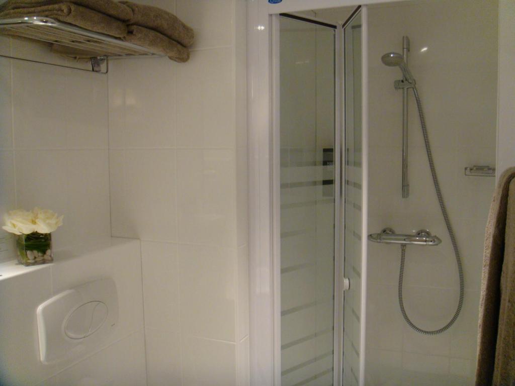 Koupelna v ubytování Côté Hôtel