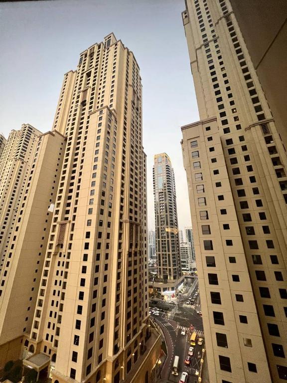 رابین بیچ هاستل JBR