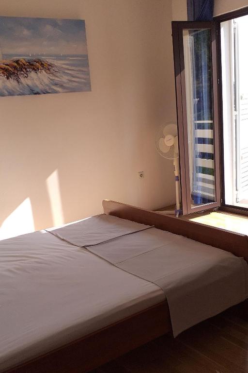 Postel nebo postele na pokoji v ubytování Apartments and rooms with WiFi Sobra, Mljet - 18465