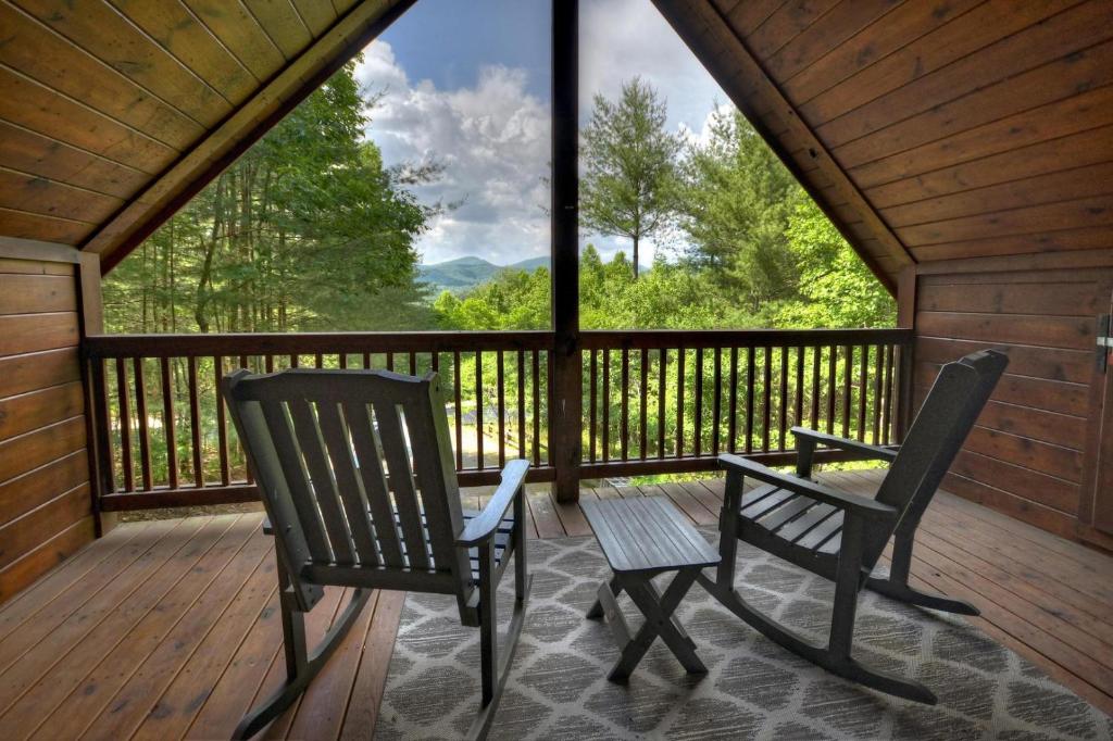 A Mountain High, Mineral Bluff (updated prices 2024)