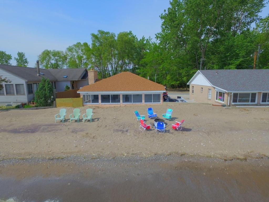 Private Sand Beach Cottage Sleeps 10, Sand Beach (updated prices 2024)