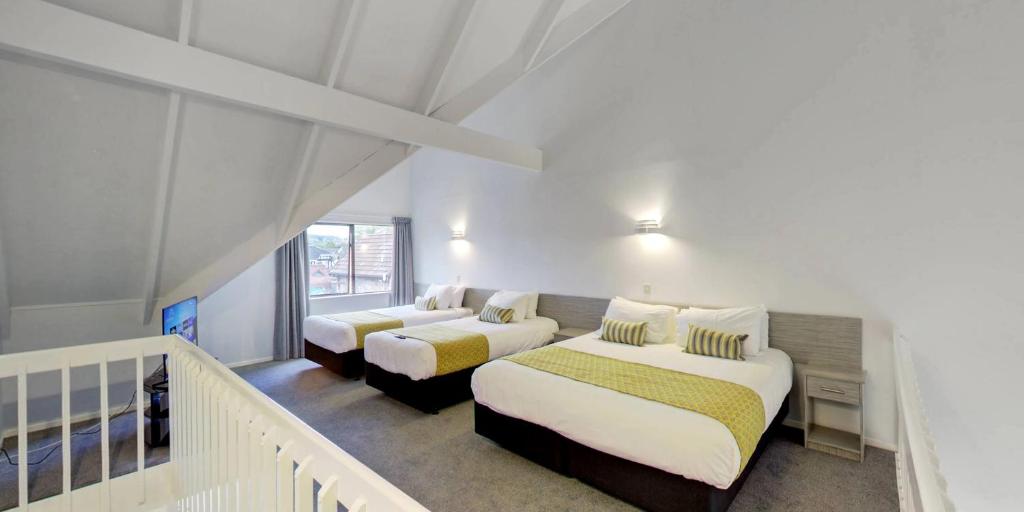 
Family Apartment with Hot Tub - Loft
