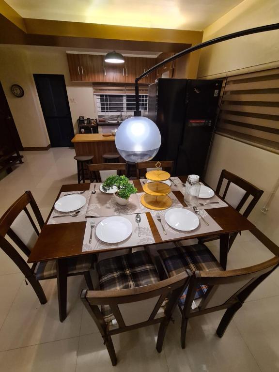 Kuchyň nebo kuchyňský kout v ubytování Serenity Home near Ayala Malls Serin