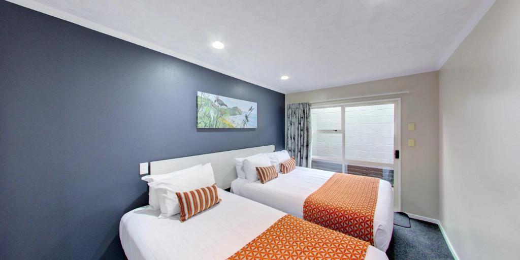 Capri on Fenton - Resim 20