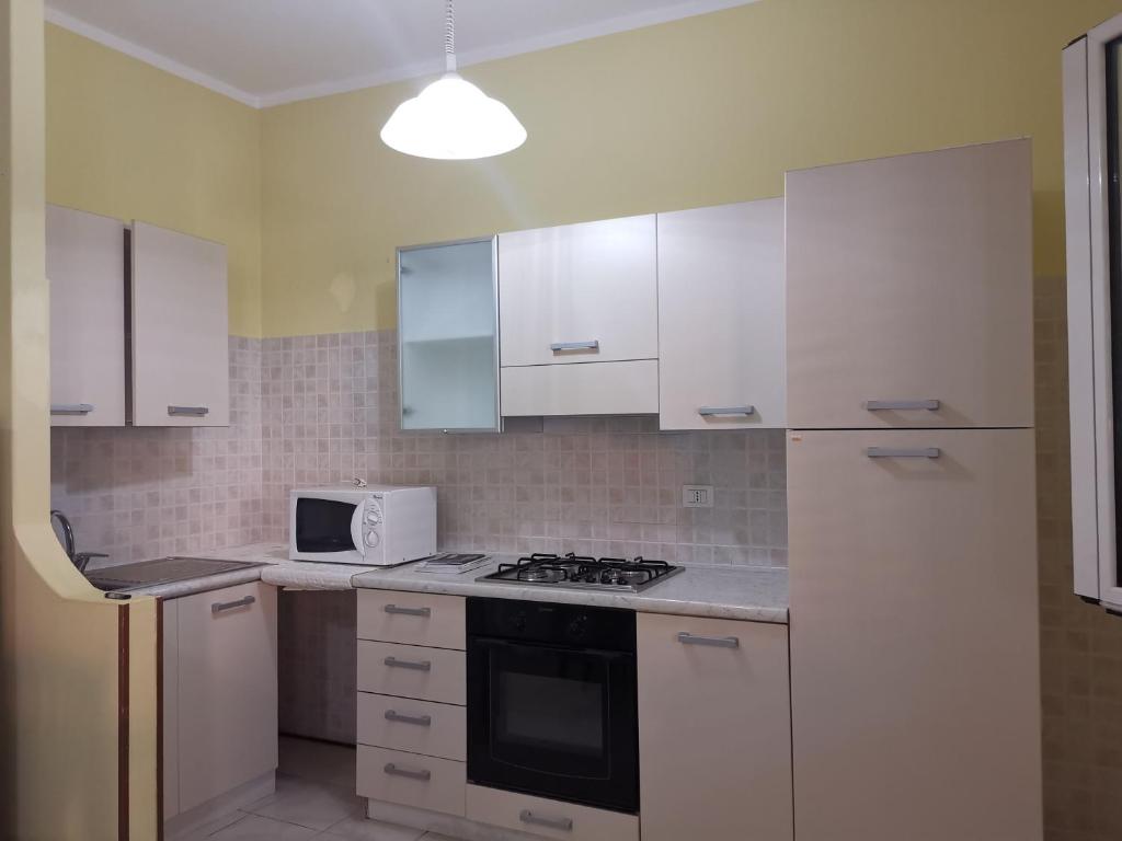 Domus Greca a Gonnesa - Spazioso Appartamento con Terrazza