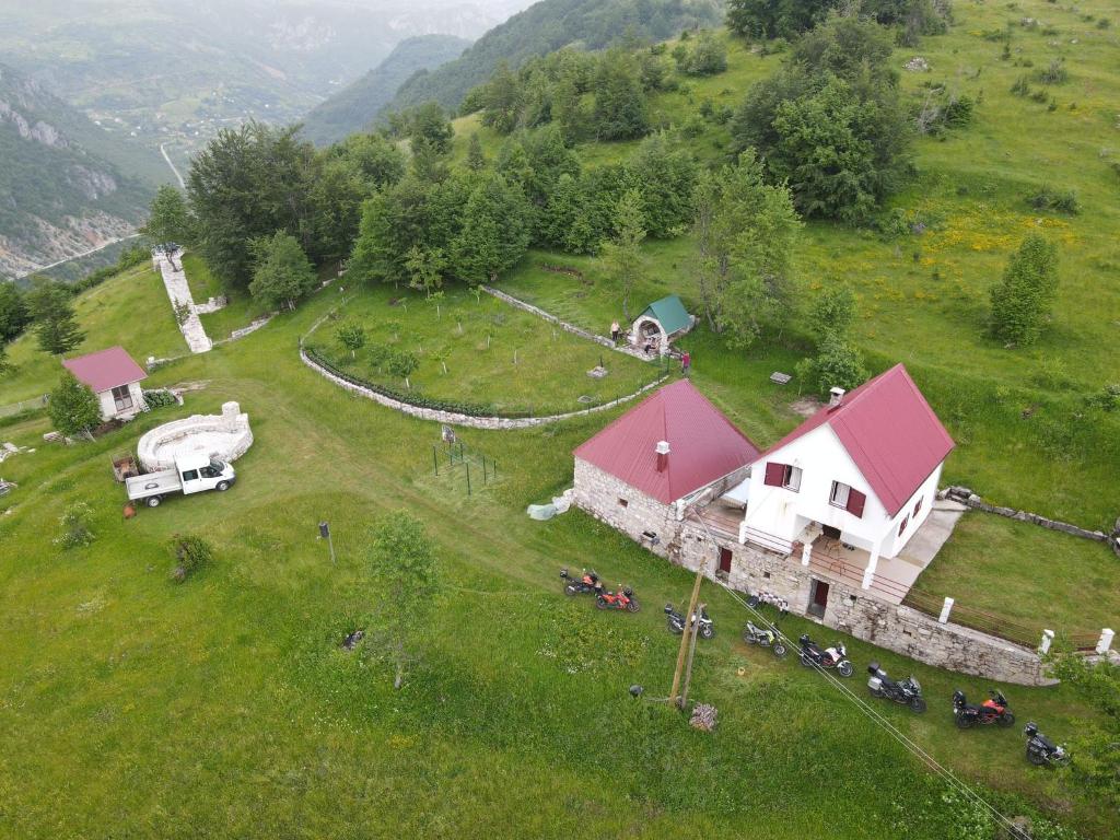 Příroda nedaleko venkovského domu