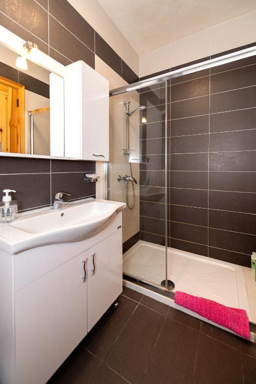 Baðherbergi á Ta’ Giljan B&B Gozo