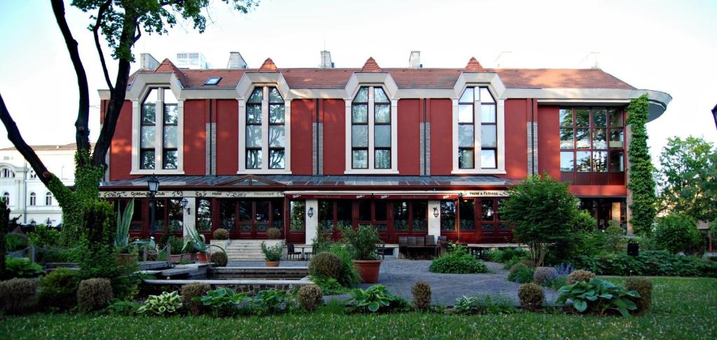 Golden Ball Club, Győr – 2024 legfrissebb árai